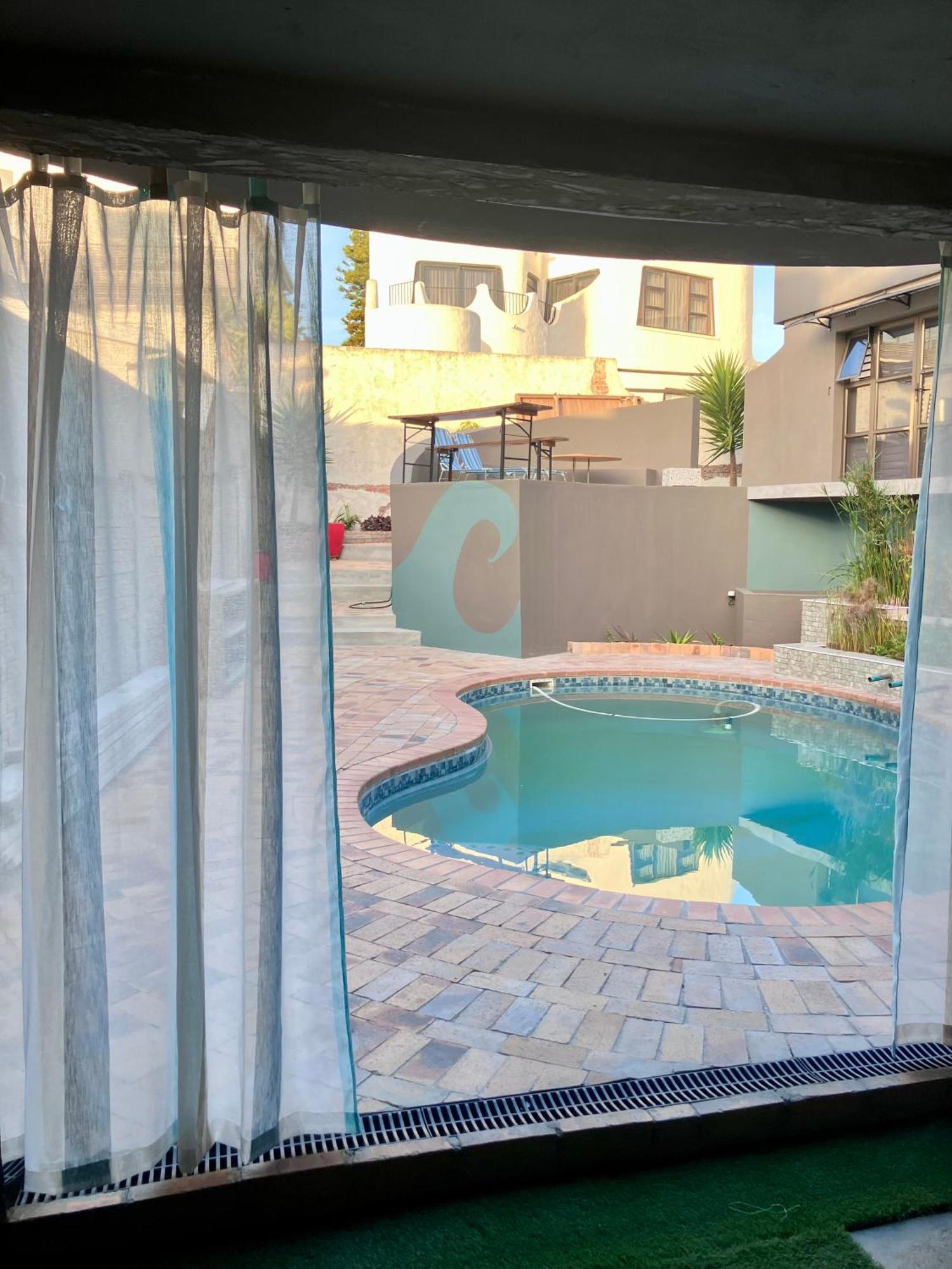 Penguins Cove Coastal Haven Apartment-bloubergstrand Cape Town