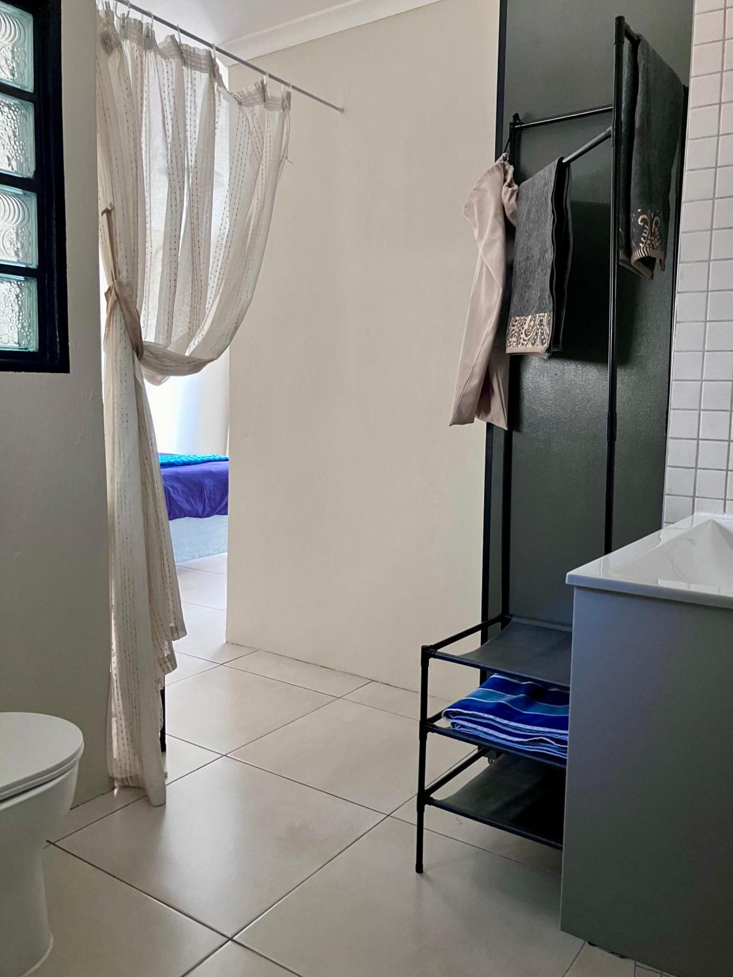 Apartment Penguins Cove Coastal Haven Apartment-bloubergstrand *